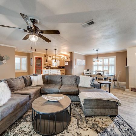 Charming Pet Friendly 4 Bdrm Home Mins To Main St And Wineries Fredericksburg Luaran gambar