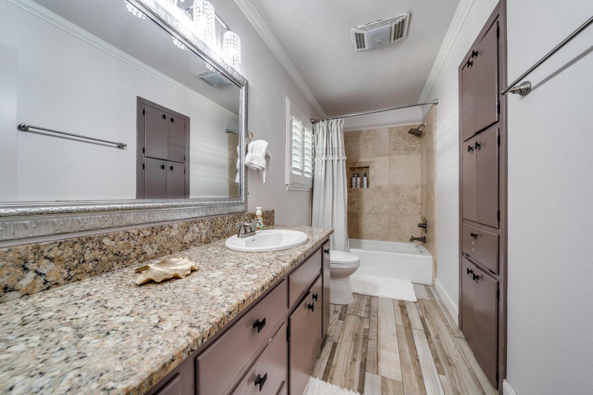Charming Pet Friendly 4 Bdrm Home Mins To Main St And Wineries Fredericksburg Luaran gambar
